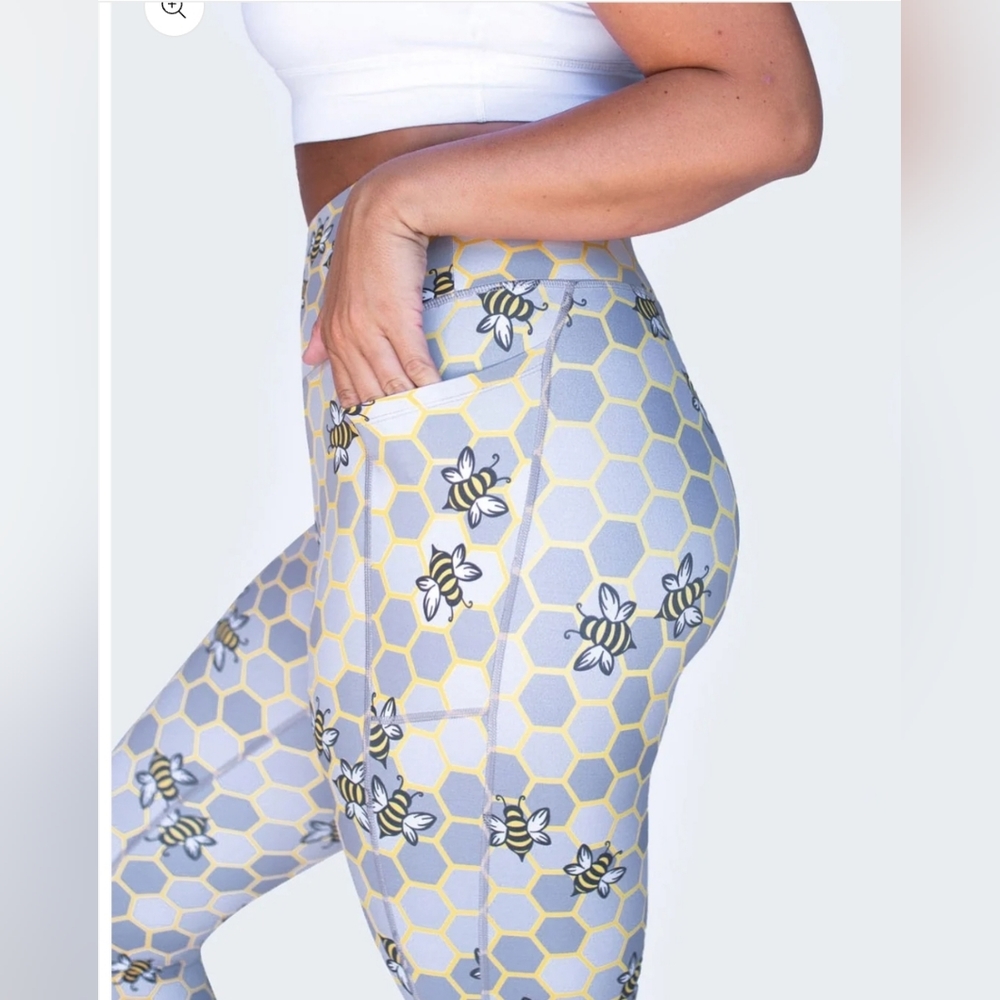 Feed Me Fight Me Bees Knees High-Waisted Leggings, Size L - Picture 3 of 12